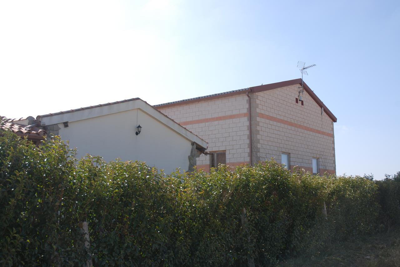 Villamor de los Escuderos Casa Rural Teso De La Encina מראה חיצוני תמונה